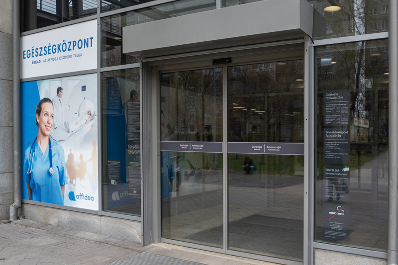 Árkád bevásárlóközpont automatikus tolóajtók