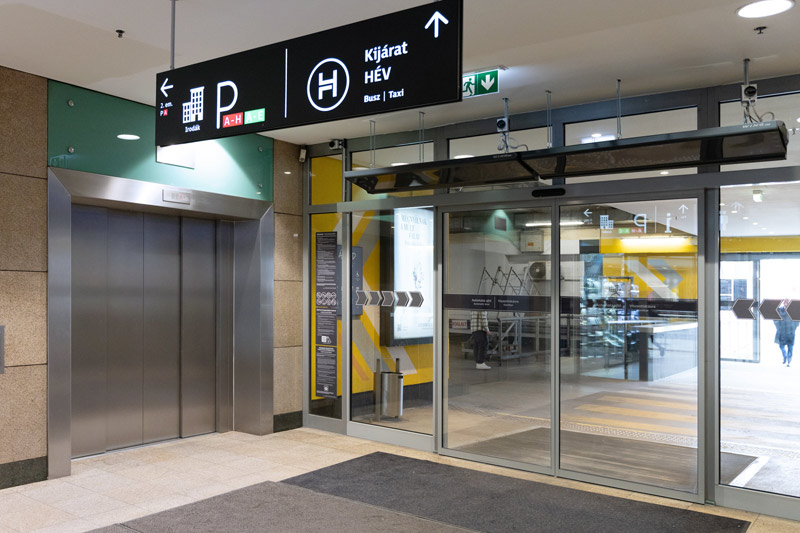 Árkád bevásárlóközpont automatikus tolóajtók