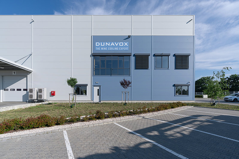 Dunavox ipari csarnok – Fót