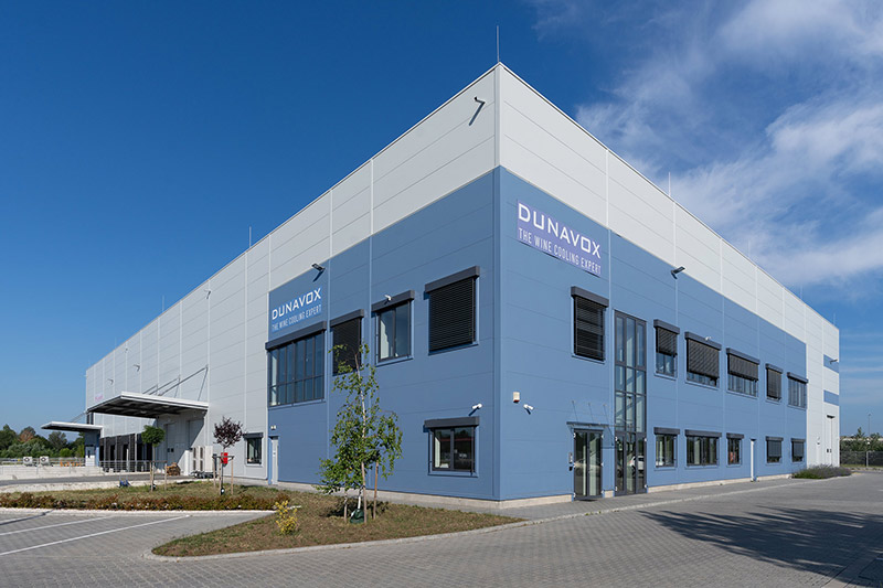 Dunavox ipari csarnok – Fót